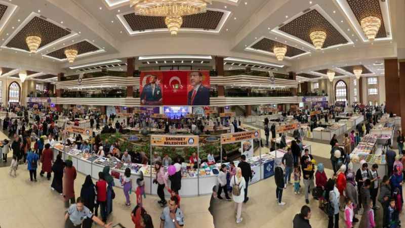 Şahinbey Belediyesi’nin kitap fuarına rekor katılım Şahinbey Belediyesi’nin kitap fuarına rekor katılım