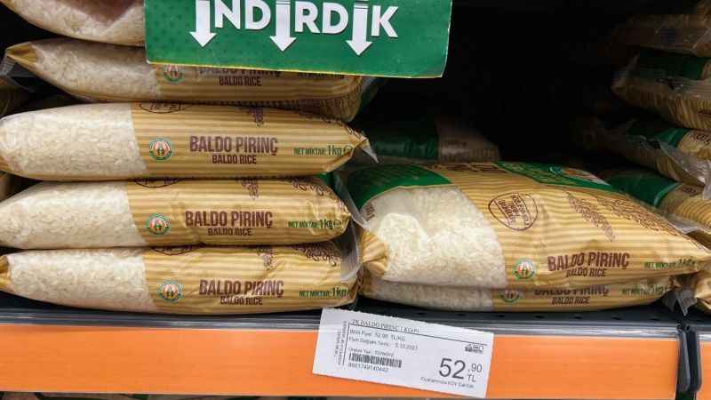 Vatandaş Tarım Kredi marketlerindeki pahalılıktan şikayetçi Vatandaş Tarım Kredi marketlerindeki pahalılıktan şikayetçi