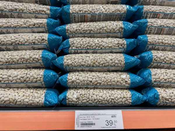 Vatandaş Tarım Kredi marketlerindeki pahalılıktan şikayetçi Vatandaş Tarım Kredi marketlerindeki pahalılıktan şikayetçi