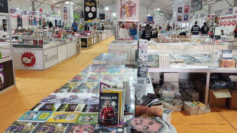 Niğde 6. Kitap Fuarı okurlara kapılarını açtı Niğde 6. Kitap Fuarı okurlara kapılarını açtı