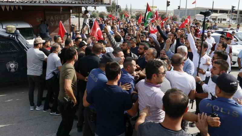 İncirlik'te 'İsrail' gerilimi İncirlik'te 'İsrail' gerilimi