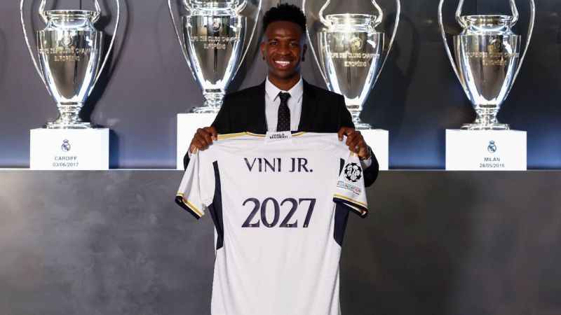 Real Madrid, Vinicius Junior'ın sözleşmesini uzattı Real Madrid, Vinicius Junior'ın sözleşmesini uzattı