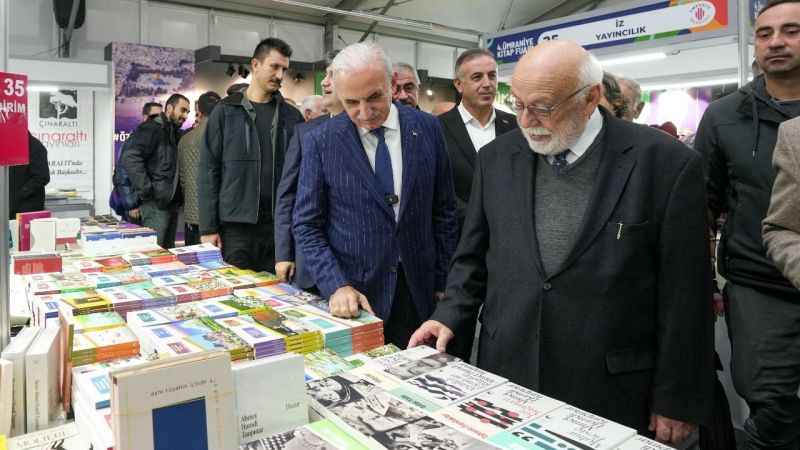 4. Ümraniye Kitap Fuarı'nda Filistin kitaplığı 4. Ümraniye Kitap Fuarı'nda Filistin kitaplığı