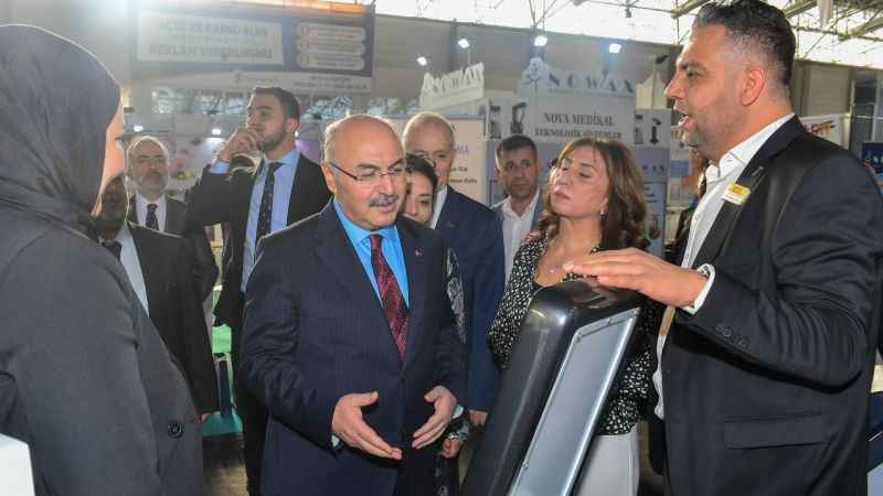 Adana'da Güzelik Fuarı sektörü bir araya getirdi Adana'da Güzelik Fuarı sektörü bir araya getirdi