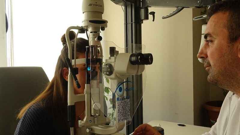 Kar yağışı olduğunda güneş gözlüğü kullanılmalı Kar yağışı olduğunda güneş gözlüğü kullanılmalı