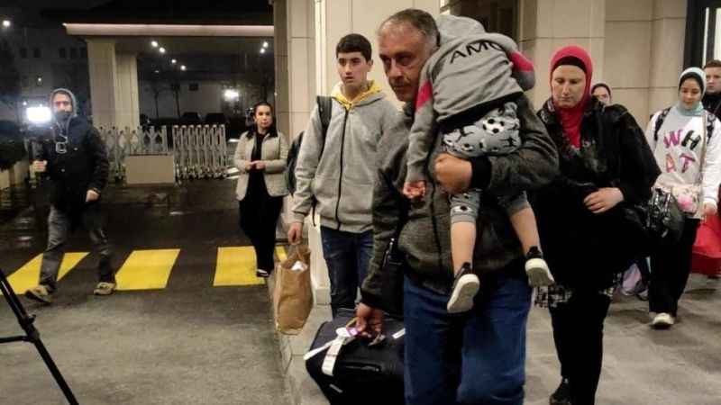 Gazze’den tahliye edilen Türk vatandaşları İstanbul’a geldi Gazze’den tahliye edilen Türk vatandaşları İstanbul’a geldi