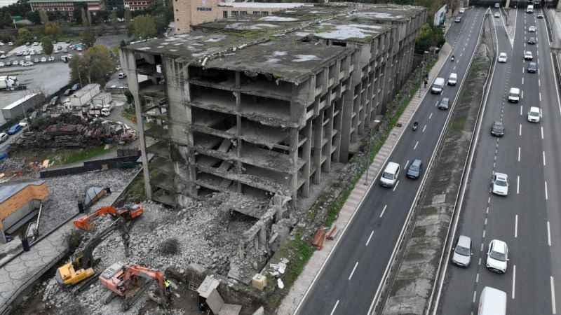 İstanbul'un 33 yıllık E-5 manzarası değişiyor İstanbul'un 33 yıllık E-5 manzarası değişiyor