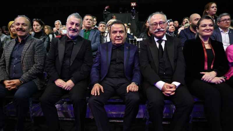 Antalya Piyano Festivali muhteşem açılışla başladı Antalya Piyano Festivali muhteşem açılışla başladı