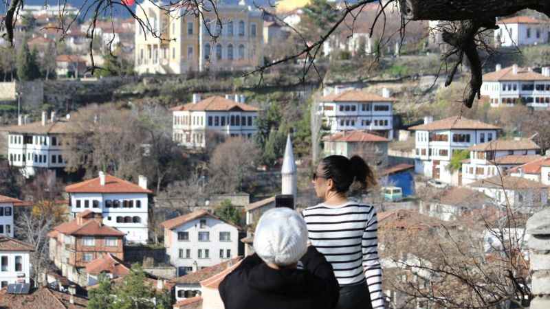 Safranbolu'da turist sayısı her geçen gün artıyor Safranbolu'da turist sayısı her geçen gün artıyor