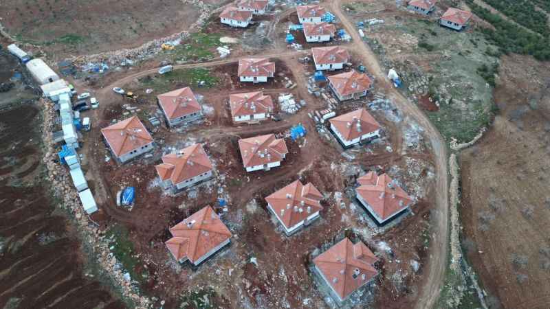 Köy konutlarının yapımı hız kesmeden devam ediyor Köy konutlarının yapımı hız kesmeden devam ediyor