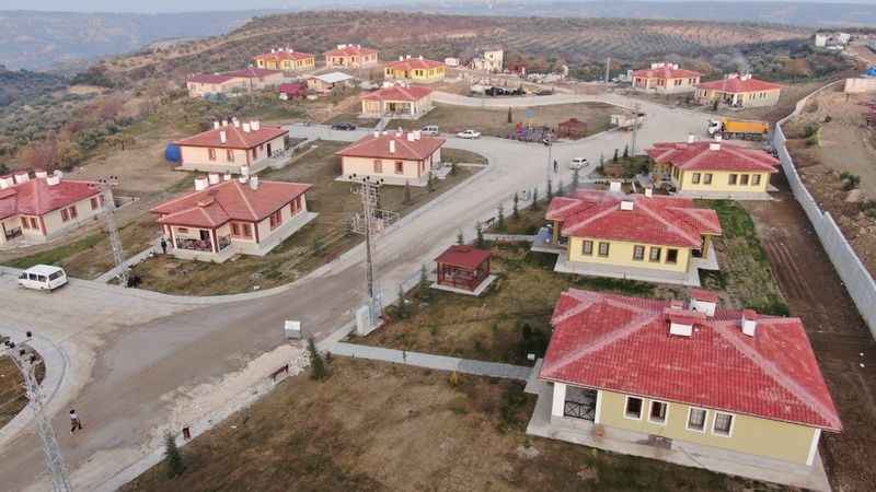 Depremzedeler yeni yıla evlerinde giriyor Depremzedeler yeni yıla evlerinde giriyor