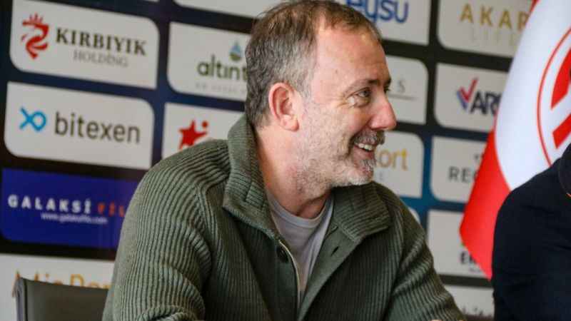 Sergen Yalçın: "İyi bir başlangıç yapmak istiyoruz" Sergen Yalçın: "İyi bir başlangıç yapmak istiyoruz"