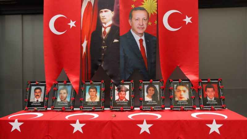 Diyarbakırlı şehidin ağabeyinden PKK'ya tepki Diyarbakırlı şehidin ağabeyinden PKK'ya tepki