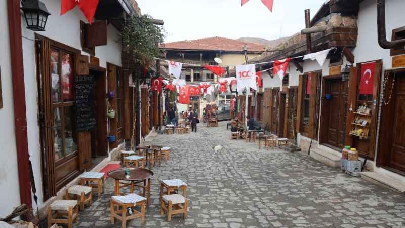 Türkiye'de ilk: Kadın esnaf sokağı Türkiye'de ilk: Kadın esnaf sokağı