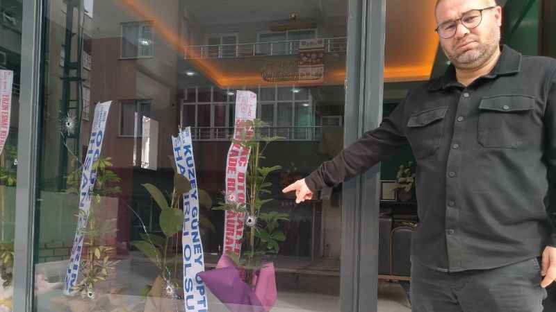 İş yerine kurşun yağdırdı, 14 yaşındaki çocuk ölümden döndü  İş yerine kurşun yağdırdı, 14 yaşındaki çocuk ölümden döndü