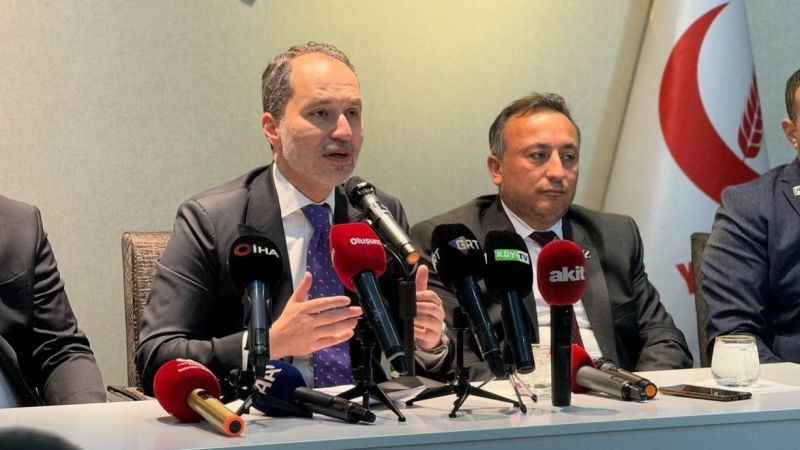 Fatih Erbakan: “Partimizin ayak sesleri tüm Türkiye’de çok güçlü bir şekilde duyuluyor” Fatih Erbakan: “Partimizin ayak sesleri tüm Türkiye’de çok güçlü bir şekilde duyuluyor”