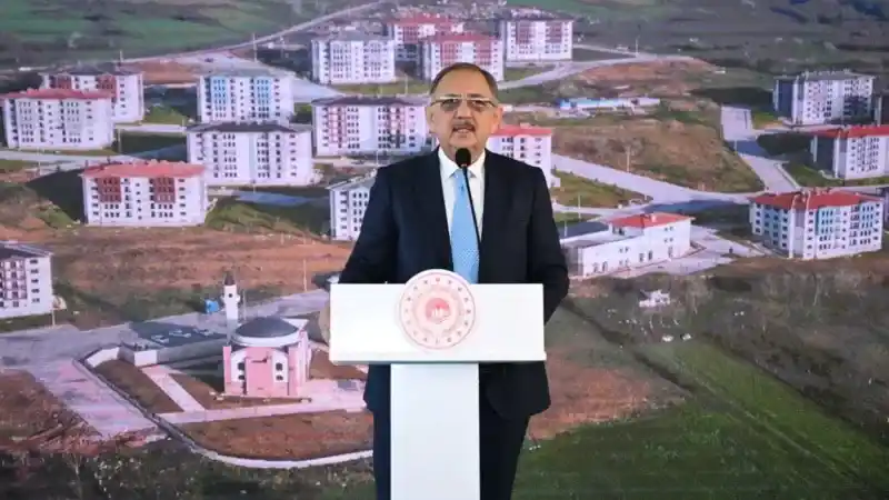 Bakan Özhaseki, deprem bölgesi için son rakamı paylaştı Bakan Özhaseki, deprem bölgesi için son rakamı paylaştı