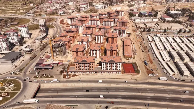 Ebrar Sitesi'nde yeni başlangıç, depremzedeler yeni yuvalarına kavuşacak Ebrar Sitesi'nde yeni başlangıç, depremzedeler yeni yuvalarına kavuşacak