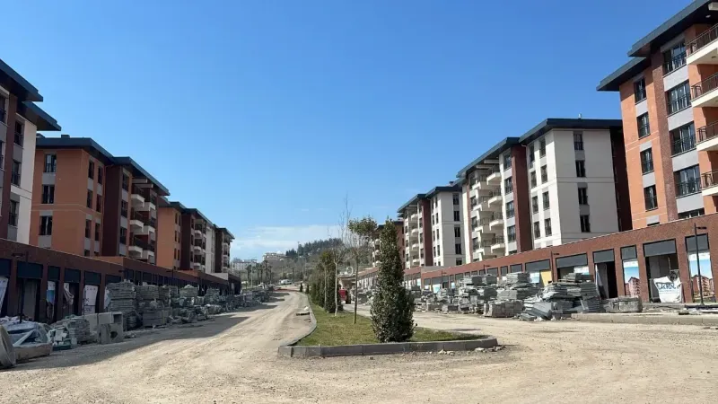 Ebrar Sitesi'nde yeni başlangıç, depremzedeler yeni yuvalarına kavuşacak Ebrar Sitesi'nde yeni başlangıç, depremzedeler yeni yuvalarına kavuşacak