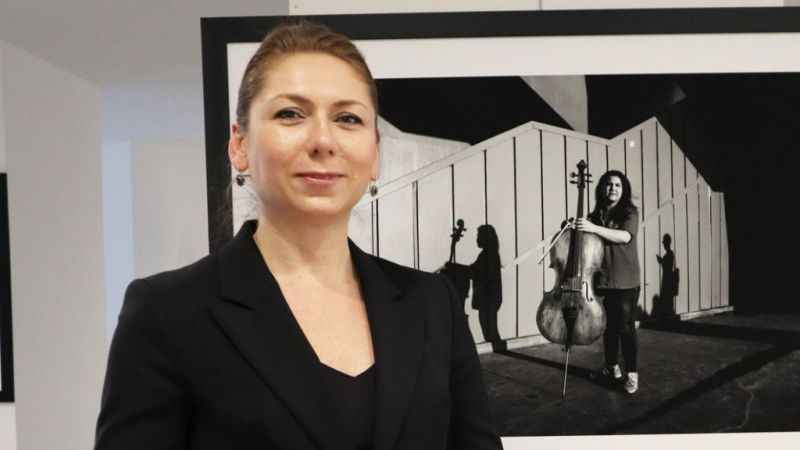 Perde ‘depremzede çocuklar’ için açıldı Perde ‘depremzede çocuklar’ için açıldı
