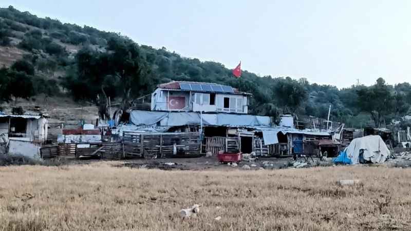 İzmir'de çiftlik evinde korkunç cinayet İzmir'de çiftlik evinde korkunç cinayet