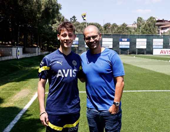 Alex de Souza’dan, Fenerbahçe'ye ziyaret Alex de Souza’dan, Fenerbahçe'ye ziyaret