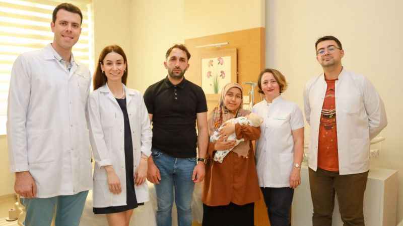 Bağırsakları göğüs kafesinde doğdu Bağırsakları göğüs kafesinde doğdu