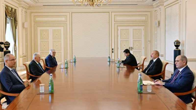 Aliyev, Binali Yıldırım’ı Bakü'de ağırladı Aliyev, Binali Yıldırım’ı Bakü'de ağırladı