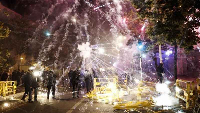 Fransa’daki protestolar için 40 bin polis görevlendirildi Fransa’daki protestolar için 40 bin polis görevlendirildi