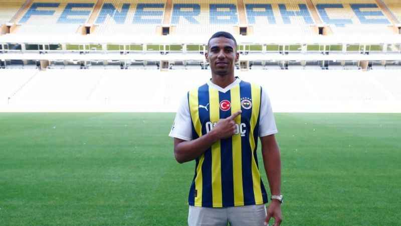 Fenerbahçe, Alexander Djiku ile sözleşme imzaladı