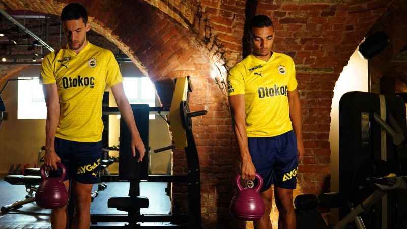 Umut Nayir ile Alexander Djiku, Rusya kampına katıldı Umut Nayir ile Alexander Djiku, Rusya kampına katıldı