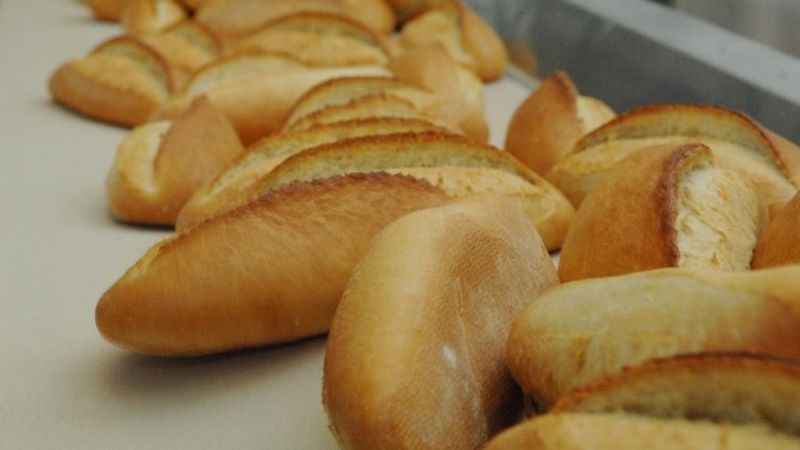 Denizli’de ekmek ve simit 7 lira oldu Denizli’de ekmek ve simit 7 lira oldu
