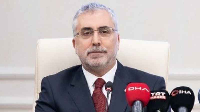 Çalışma ve Sosyal Güvenlik Bakanı göreve çözüme kavuşmayı bekleyen dosyalar ile başladı Çalışma ve Sosyal Güvenlik Bakanı göreve çözüme kavuşmayı bekleyen dosyalar ile başladı