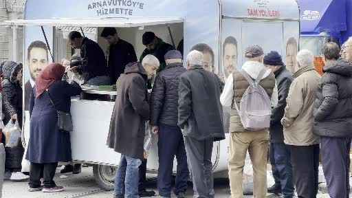 Seçim propagandası için ücretsiz halk ekmek Seçim propagandası için ücretsiz halk ekmek