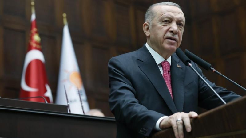AK Parti’de Cumhurbaşkanı Erdoğan’ın adaylığı için imza toplanmaya başlandı AK Parti’de Cumhurbaşkanı Erdoğan’ın adaylığı için imza toplanmaya başlandı
