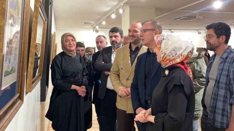 “Vuslat” Sergisi: Mevlânâ'nın hikayeleri sanatla buluşuyor “Vuslat” Sergisi: Mevlânâ'nın hikayeleri sanatla buluşuyor