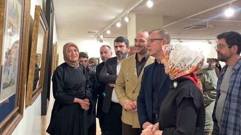 “Vuslat” Sergisi: Mevlânâ'nın hikayeleri sanatla buluşuyor “Vuslat” Sergisi: Mevlânâ'nın hikayeleri sanatla buluşuyor