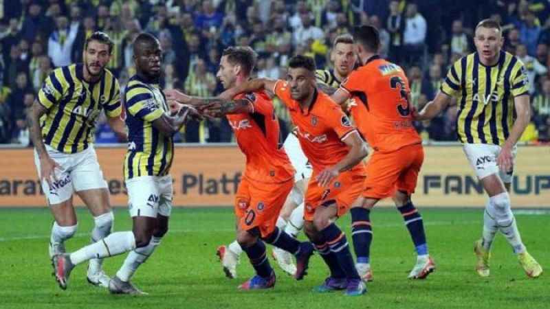 Başakşehir ile Fenerbahçe 30. kez karşı karşıya  Başakşehir ile Fenerbahçe 30. kez karşı karşıya