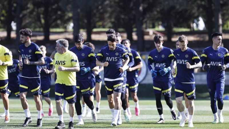Fenerbahçe, Antalyaspor maçı hazırlıklarına başladı Fenerbahçe, Antalyaspor maçı hazırlıklarına başladı