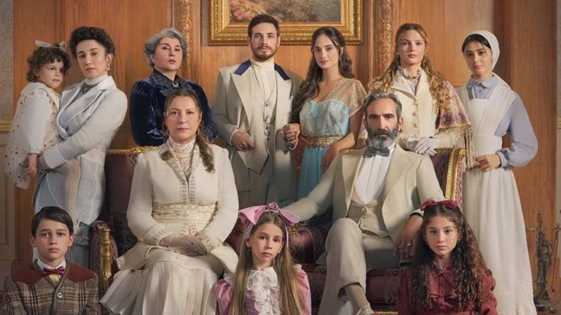 Şakir Paşa Ailesi dizisinin setinde yangın: 1 ölü Şakir Paşa Ailesi dizisinin setinde yangın: 1 ölü