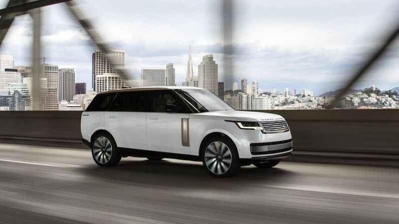 Jaguar Land Rover elektrikli modern lüks araçları için 15 milyar Sterlin harcayacak