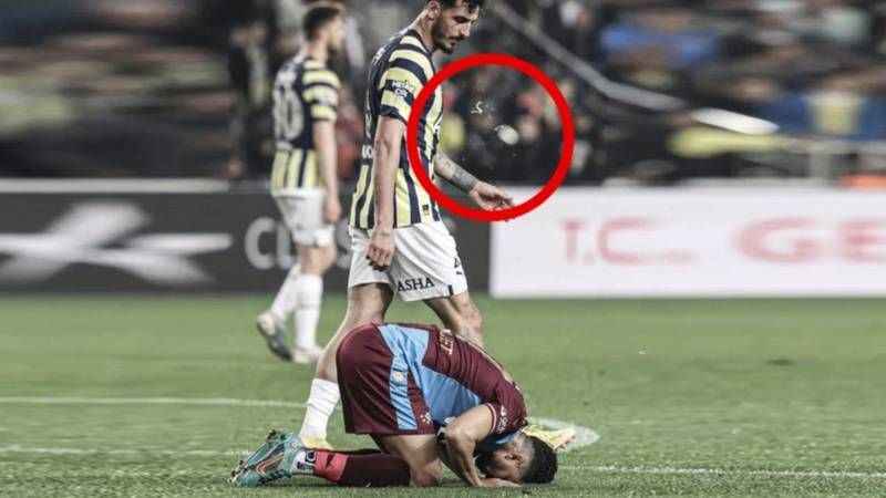 Samet Akaydın tükürdü mü? Trezeguet şaştı kaldı! Görüntüler ilk kez paylaşıldı Samet Akaydın tükürdü mü? Trezeguet şaştı kaldı! Görüntüler ilk kez paylaşıldı