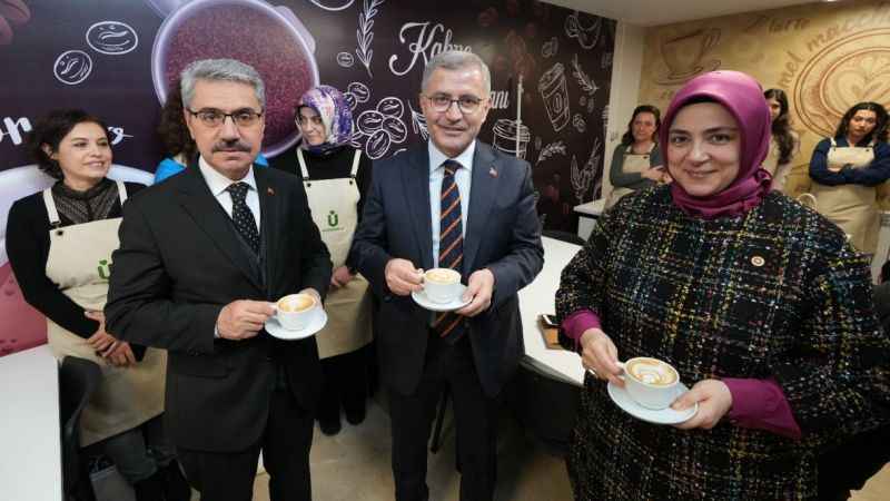 Üsküdar'da Mutfak Sanatları Akademisi açıldı Üsküdar'da Mutfak Sanatları Akademisi açıldı