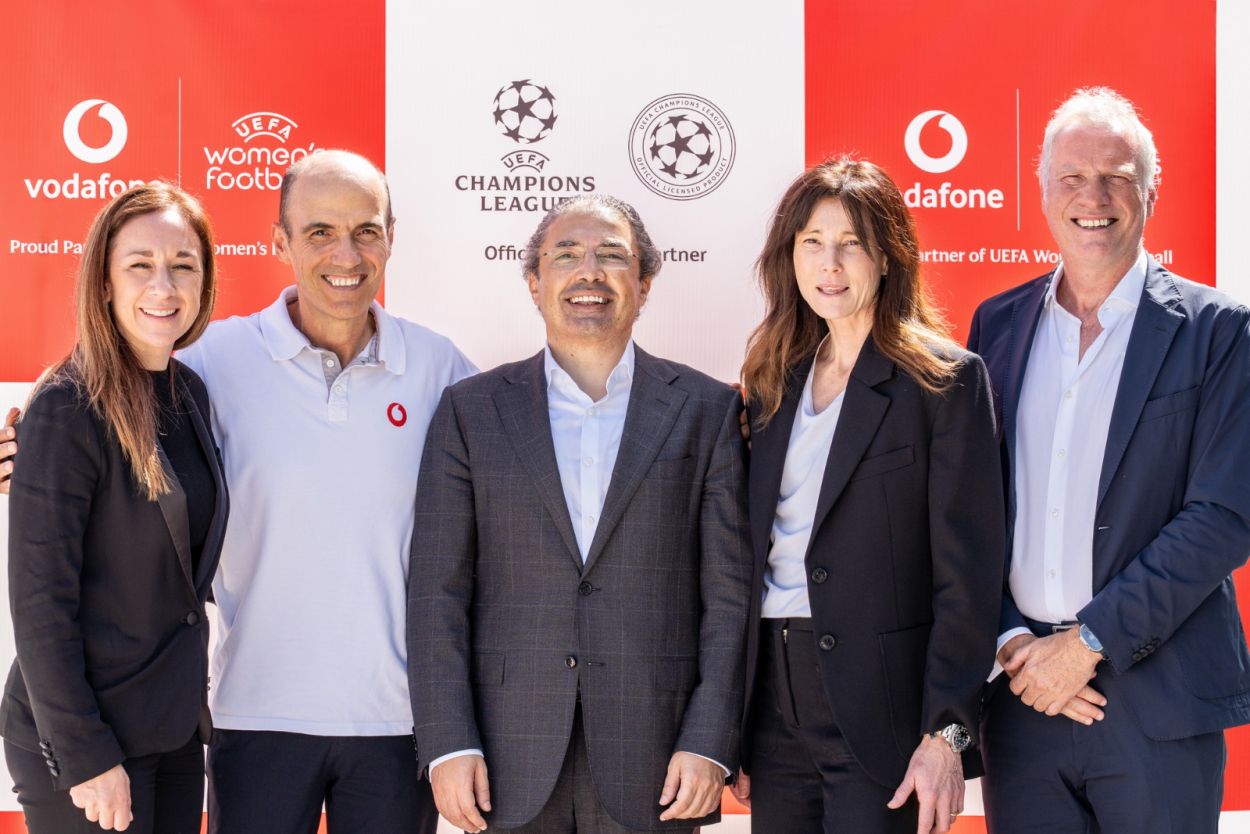 Vodafone, Şampiyonlar Ligi ve UEFA Kadın Futbolu’nun Sponsoru Oldu Vodafone, Şampiyonlar Ligi ve UEFA Kadın Futbolu’nun Sponsoru Oldu