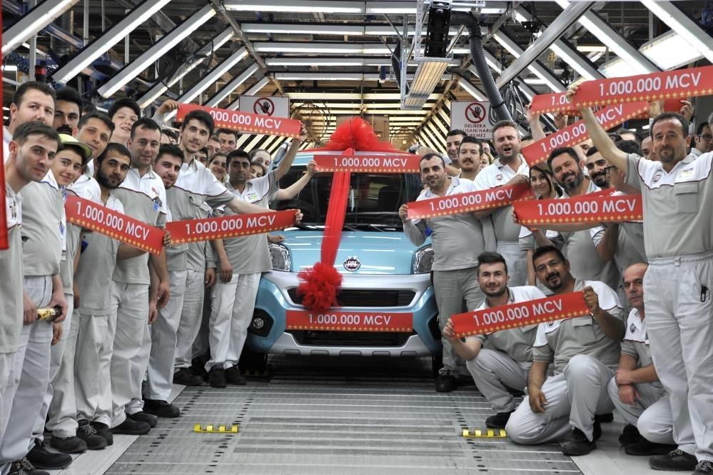 Doblo'nun Bursa'daki üretimi Amerika'dan sipariş gelince uzatıldı Doblo'nun Bursa'daki üretimi Amerika'dan sipariş gelince uzatıldı