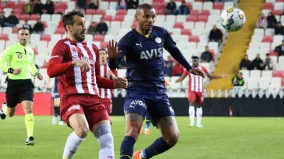 Fenerbahçe dört gün içinde ikinci defa Sivasspor deplasmanında