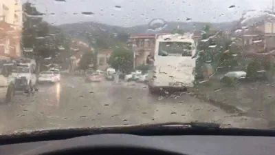 Kastamonu’da sağanak yağış ve fırtına etkili oldu