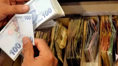 Bankalardaki mevduat azaldı