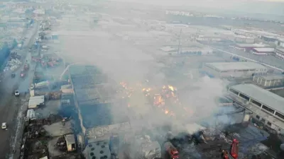 Fabrika yangını 13 saatin sonunda kontrol altına alındı