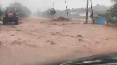 Kırıkkale'de sel: Dereler taştı, evleri ve ahırları su bastı